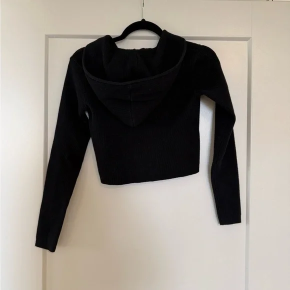 Brandy Melville Zip-Up Sweater Jacket Black, one size, EUC! - Picture 3 of 5
